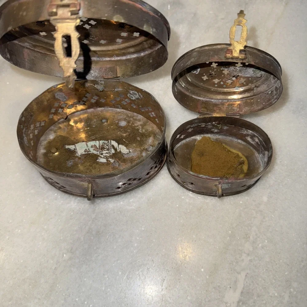 Set Of 2 Hinged‎ Locking Cricket Box Trinket VintageFB0001